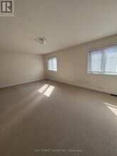 1018 Wilbur Pipher Cir in Newmarket, ON - Building Photo - Building Photo