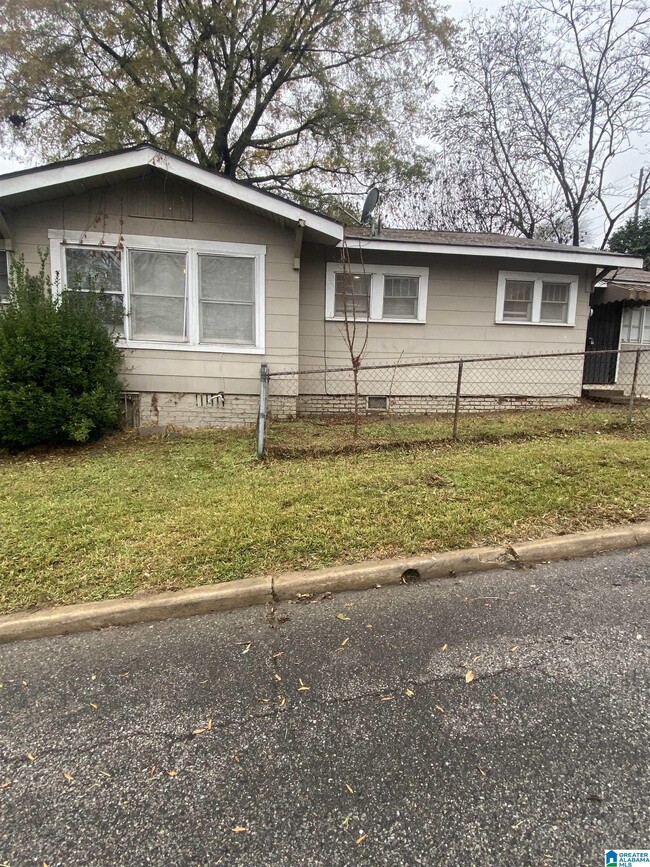 4300 9th Ave in Birmingham, AL - Foto de edificio - Building Photo