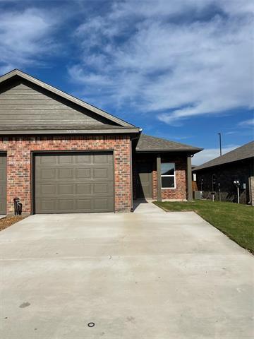 property at 2829 Peony Dr
