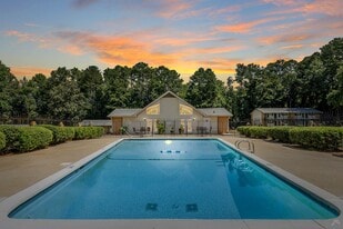 Welcome Home to Premier Club Living in Union City, GA - Building Photo