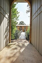 1140 Greymont St in Jackson, MS - Foto de edificio - Building Photo