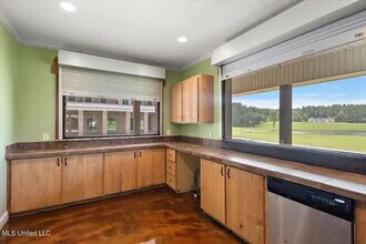 12023 Springridge Rd in Terry, MS - Building Photo - Building Photo