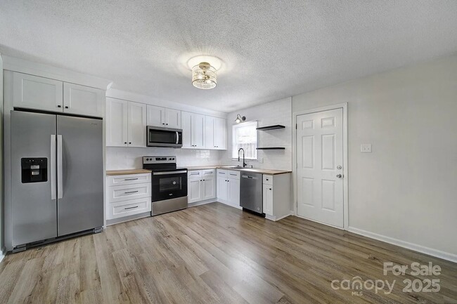 430-442 Stoneycreek Ln