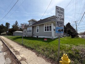 4501 Governor Ritchie Hwy in Brooklyn Park, MD - Building Photo