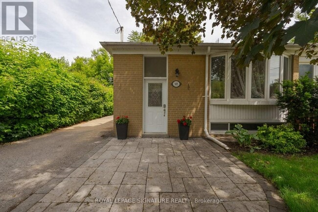305 Blue Grass Blvd in Richmond Hill, ON - Building Photo - Building Photo