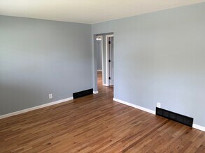 2413 Chesstal St in St. Charles, MO - Building Photo - Building Photo