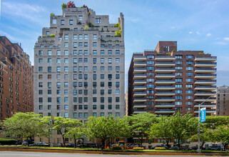 730 Park Ave in New York, NY - Building Photo - Building Photo