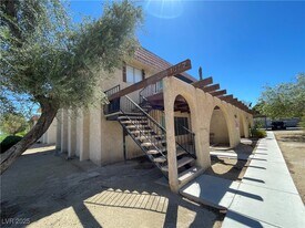 1617 Cordoba Ln in Las Vegas, NV - Building Photo
