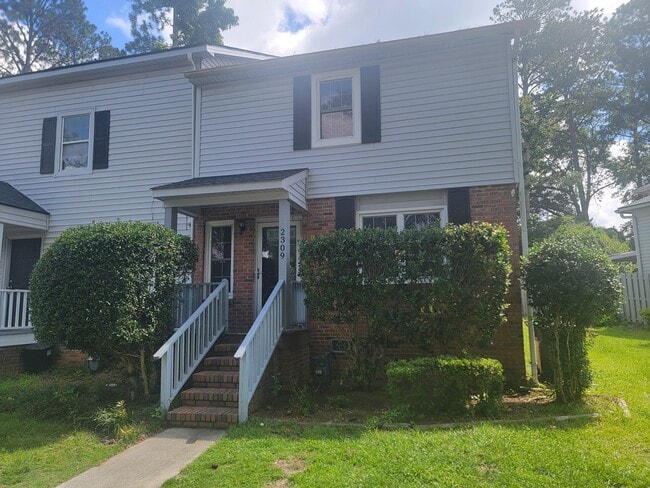 property at 2309 Creekview Dr