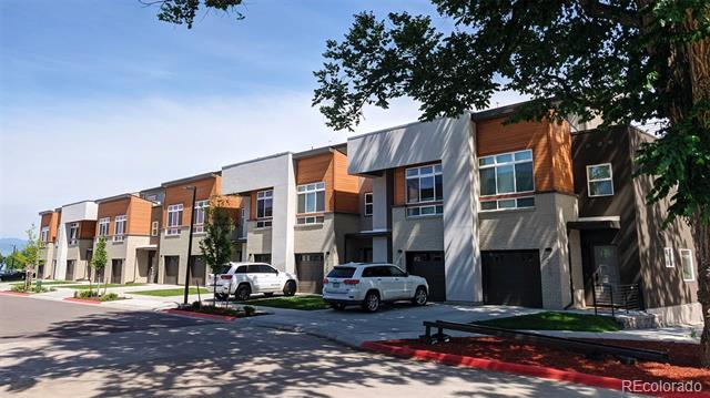 property at 2879 W Parkside Pl