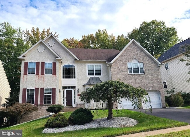 property at 23 Blackbird Ct