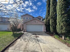 4525 Waterford Way in Oakley, CA - Building Photo