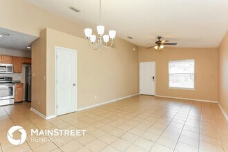 5054 Knightsbridge Cir N in Jacksonville, FL - Building Photo - Building Photo