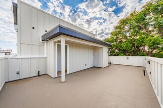 11841 Runnymede St-Unit -Unit #11837 in Los Angeles, CA - Building Photo - Building Photo