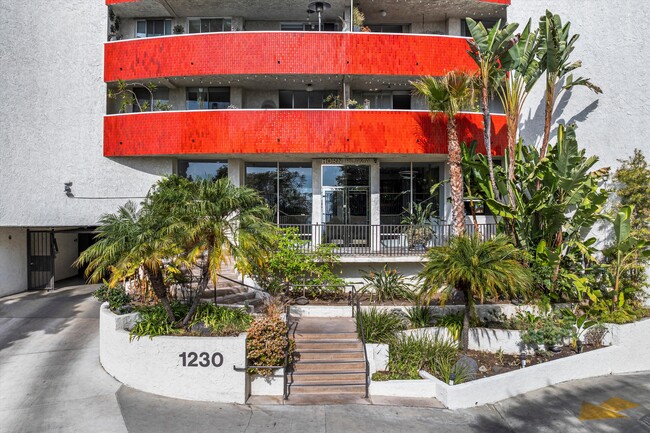 property at 1230 Horn Ave