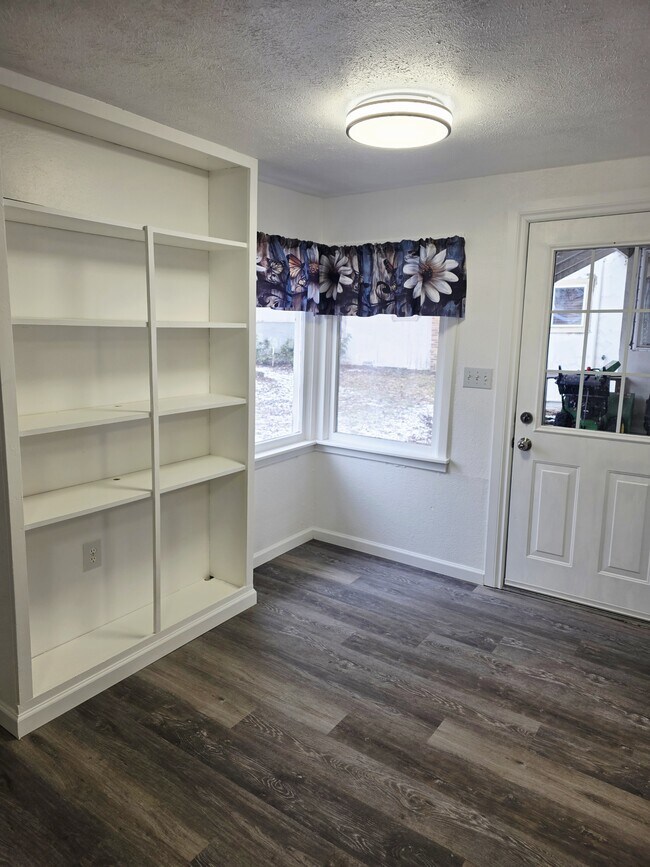 603 W Chewelah Ave in Chewelah, WA - Building Photo - Building Photo