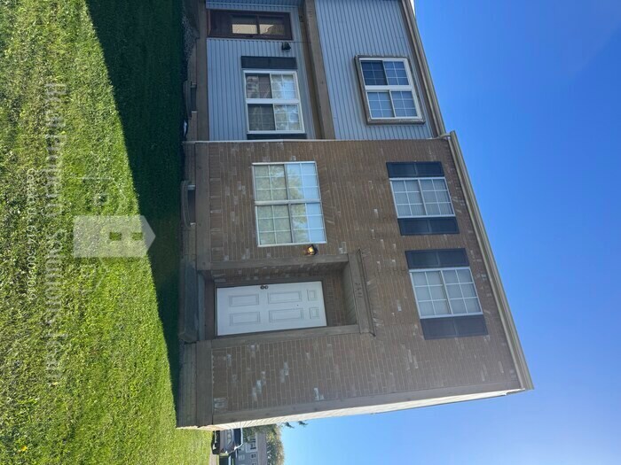 2641 Sandbury Blvd in Columbus, OH - Building Photo
