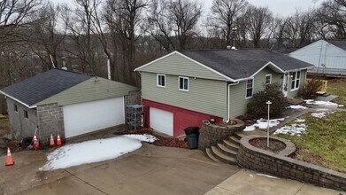 125 Edgewood Cir in Industry, PA - Building Photo - Building Photo