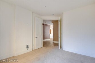 11 Cerchio Basso in Henderson, NV - Building Photo - Building Photo