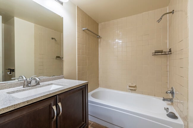 Tradewind Apartments