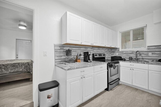 property at 201 SE 23rd St