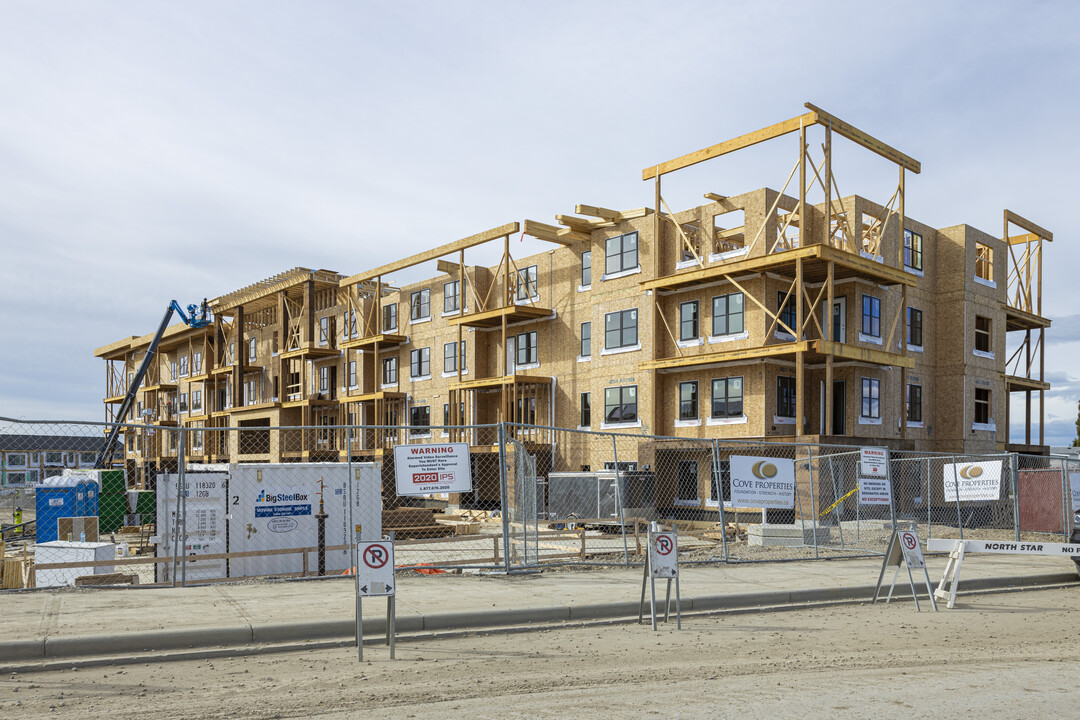 51 Arbour Lake Hts NW in Calgary, AB - Building Photo