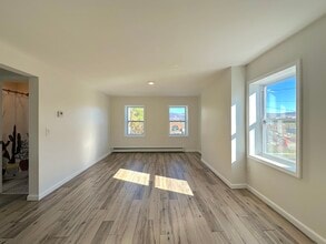 71 Liberty St, Unit 71 Liberty St in Newburgh, NY - Building Photo - Building Photo