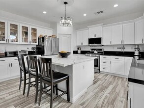 13458 Snowdrop Ct in Victorville, CA - Building Photo - Building Photo