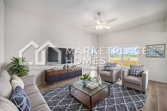 933 Burlington Ave in Fort Worth, TX - Building Photo - Building Photo