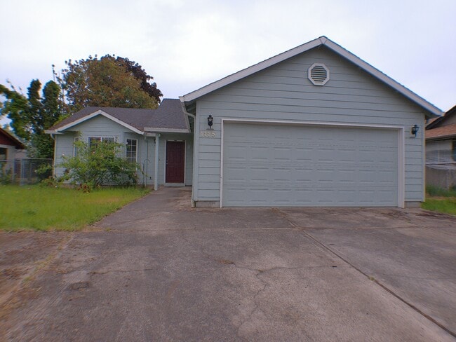 1115 Swallow Dr NE in Salem, OR - Building Photo - Building Photo