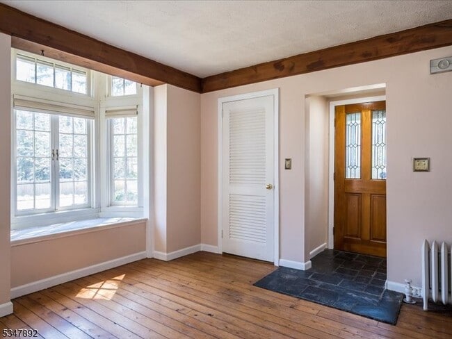 335 Roseland Ave in Essex Fells, NJ - Building Photo - Building Photo