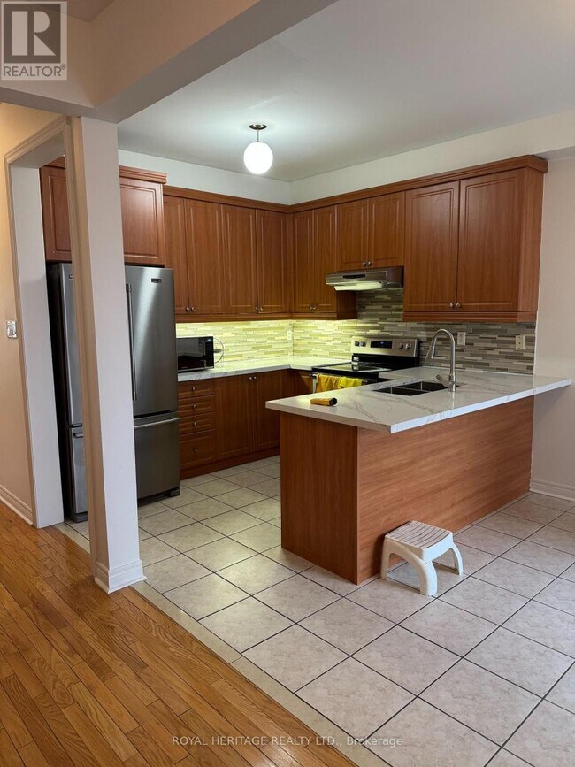 49 Everingham Cir in Brampton, ON - Building Photo - Building Photo