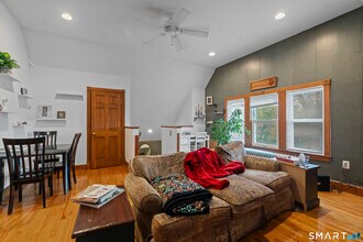 136 Edwards St in New Haven, CT - Building Photo - Building Photo