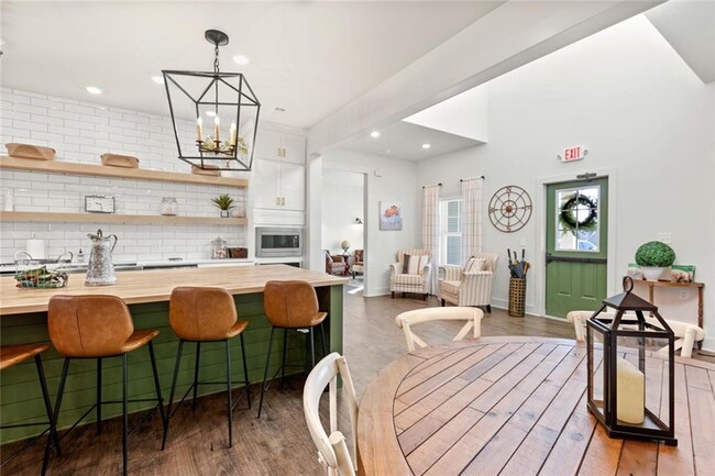 705 Charles Hardy Pkwy in Dallas, GA - Building Photo - Building Photo