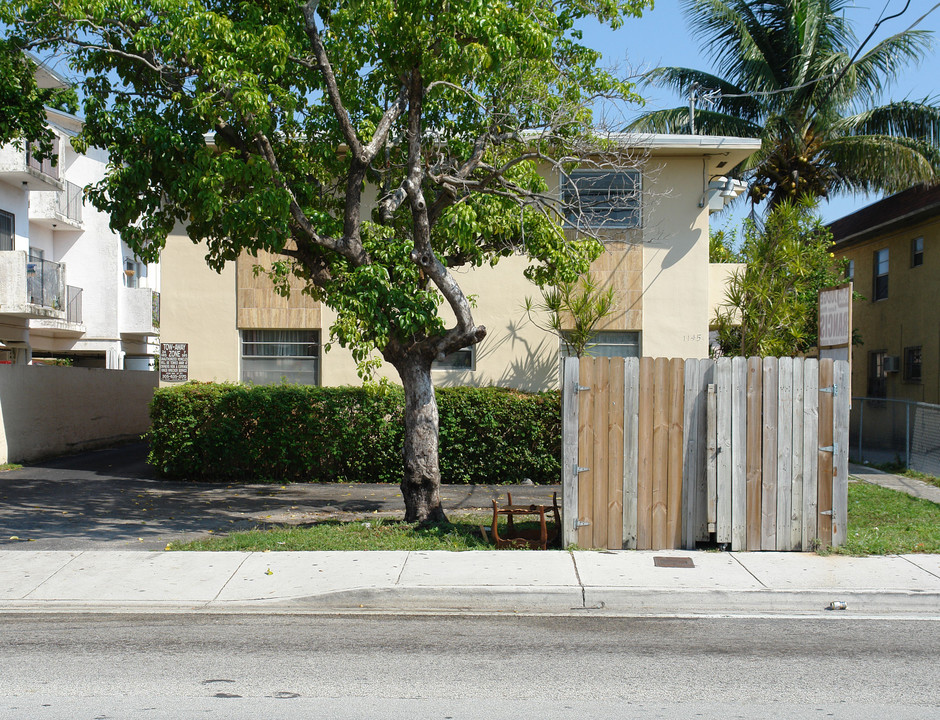 1145 SW 7th St in Miami, FL - Building Photo