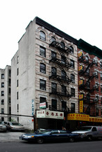 32 Henry St in New York, NY - Building Photo - Building Photo