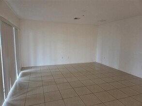 3876 Carrick Bend Dr in Kissimmee, FL - Building Photo - Building Photo