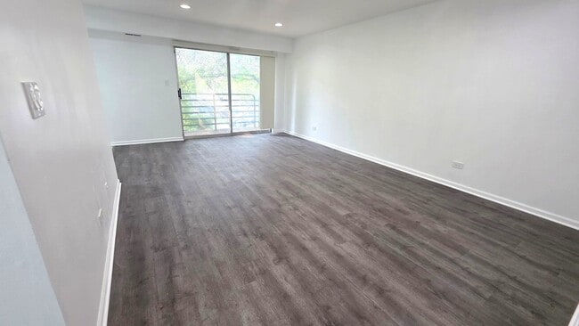 1001 Buccaneer Dr in Schaumburg, IL - Building Photo - Building Photo