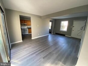 14 Berkshire Rd in Gloucester Township, NJ - Building Photo - Building Photo