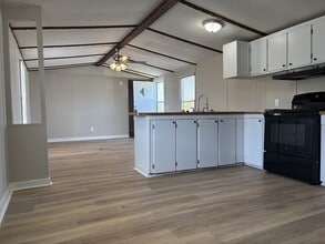 531 Canterbury Ct in Timmonsville, SC - Building Photo - Building Photo