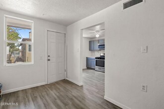 613 N Cebada St-Unit -B in El Paso, TX - Building Photo - Building Photo