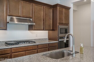 14084 W Desert Flower Dr in Goodyear, AZ - Building Photo - Building Photo