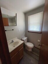 708 7th Ave, Unit 712 in Sibley, IA - Building Photo - Building Photo