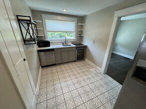 1818 Martin St in Nashville, TN - Foto de edificio - Building Photo