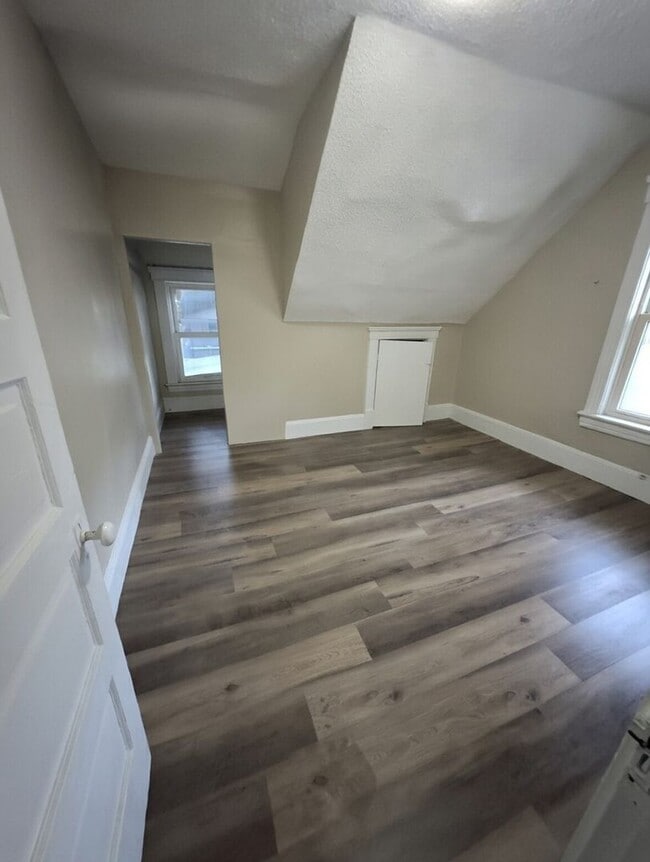 2926 E 130th St in Cleveland, OH - Building Photo - Building Photo