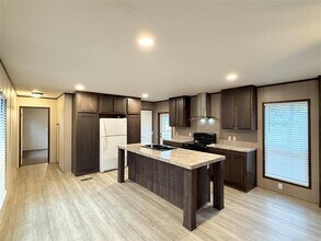 4774 N US Hwy 183 in Liberty Hill, TX - Building Photo - Building Photo