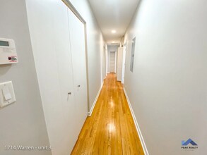 45 N Paulina St, Unit 2 in Chicago, IL - Building Photo - Building Photo