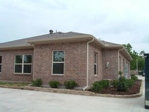 228 S Line St in Weatherford, TX - Building Photo - Building Photo