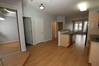 9804 101 St NW in Edmonton, AB - Building Photo - Building Photo