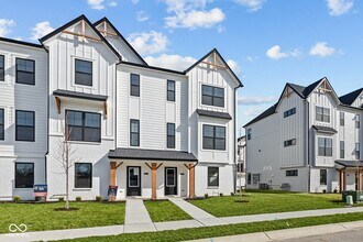 4180 Douro Trl in Westfield, IN - Building Photo - Building Photo